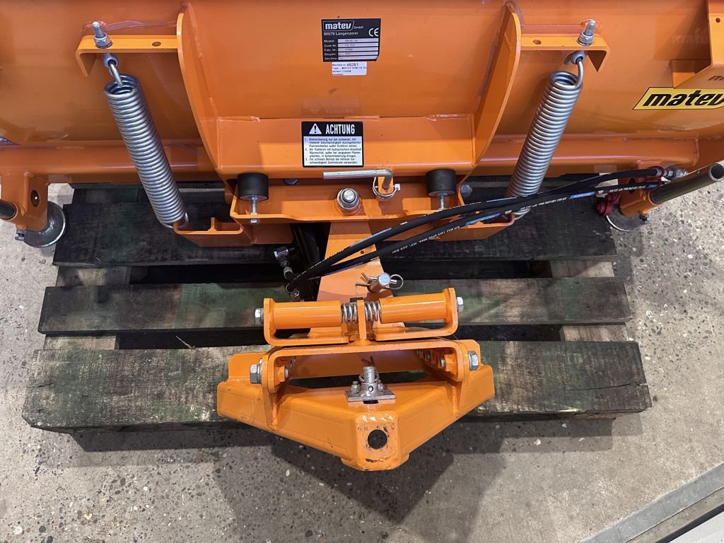 Kehrmaschine Türe ait Sonstige Onbekend MATEV SRM-FB 150 SNEEUWSCHUIVER, Gebrauchtmaschine içinde Cabauw (resim 3)