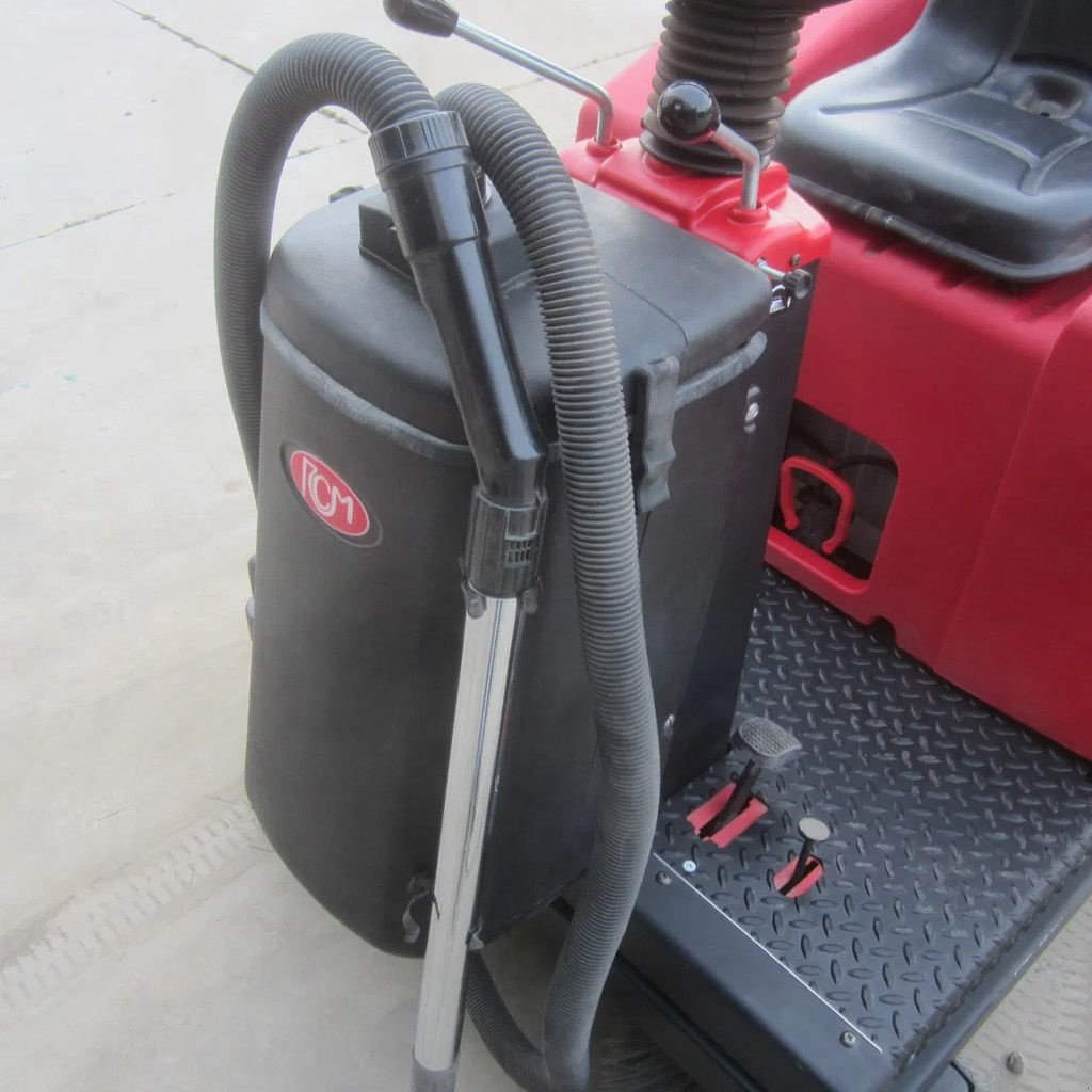 Kehrmaschine del tipo Sonstige Onbekend Opzit veegmachine RCM Atom 3.E., Gebrauchtmaschine In Tubbergen (Immagine 7)