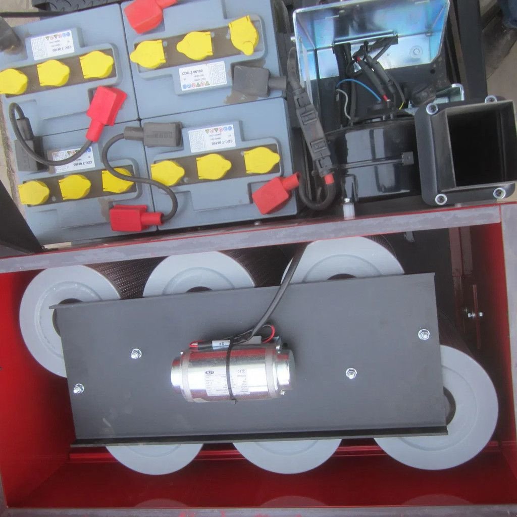 Kehrmaschine del tipo Sonstige Onbekend Opzit veegmachine RCM Atom 3.E., Gebrauchtmaschine en Tubbergen (Imagen 10)