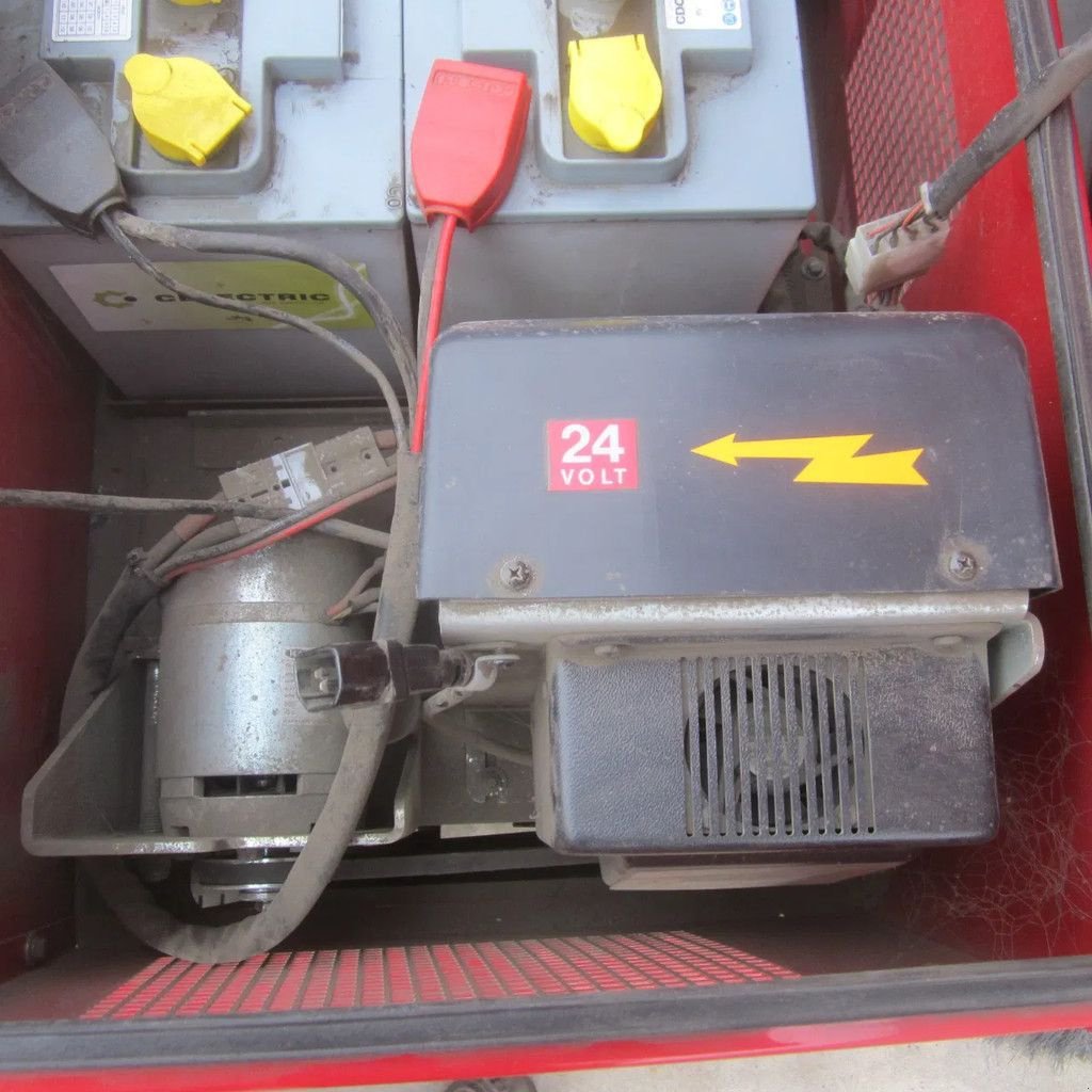 Kehrmaschine del tipo Sonstige Onbekend Opzit veegmachine RCM Atom/E-plus ., Gebrauchtmaschine en Tubbergen (Imagen 8)