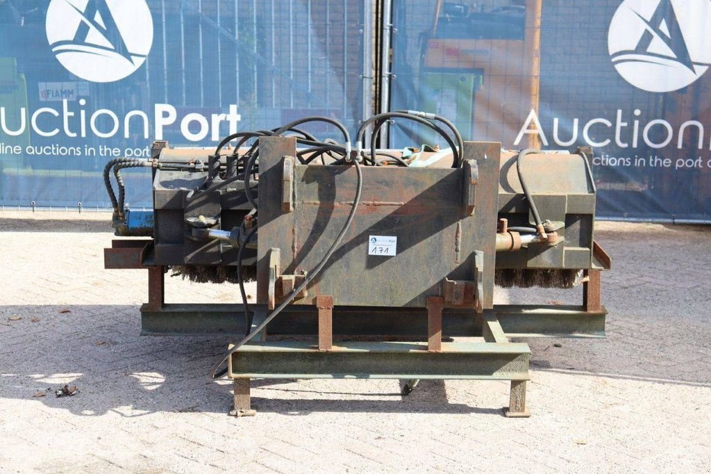 Kehrmaschine del tipo Sonstige Onbekend, Gebrauchtmaschine en Antwerpen (Imagen 2)