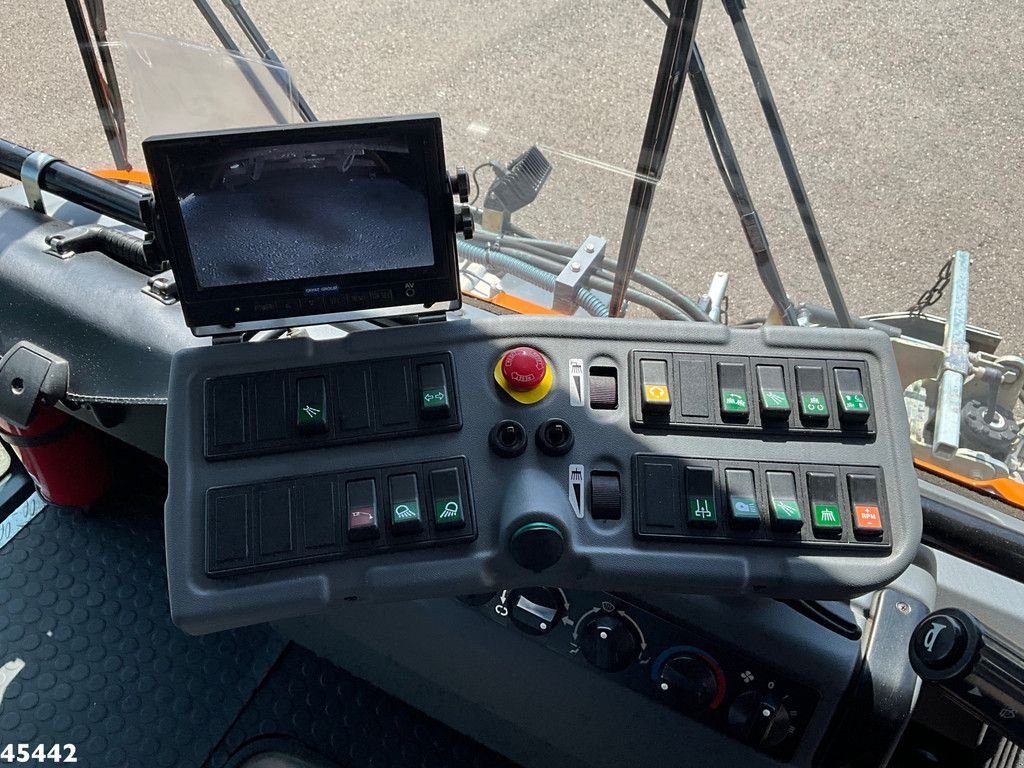 Kehrmaschine of the type Sonstige Ravo 540 CD Euro 6 with 3-rd brush, Gebrauchtmaschine in ANDELST (Picture 11)