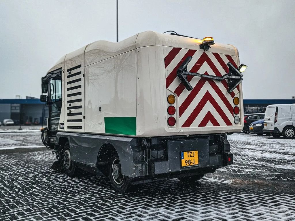 Kehrmaschine typu Sonstige Ravo 540 CD Euro 6, Gebrauchtmaschine w Groningen (Zdjęcie 4)