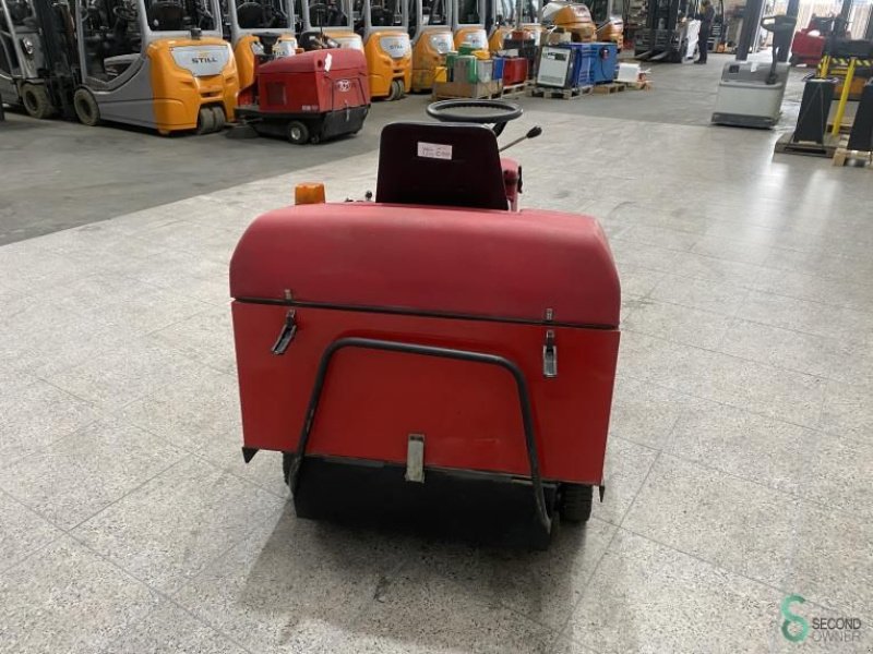 Kehrmaschine des Typs Sonstige RCM Atom Plus, Gebrauchtmaschine in Wijchen (Bild 3)