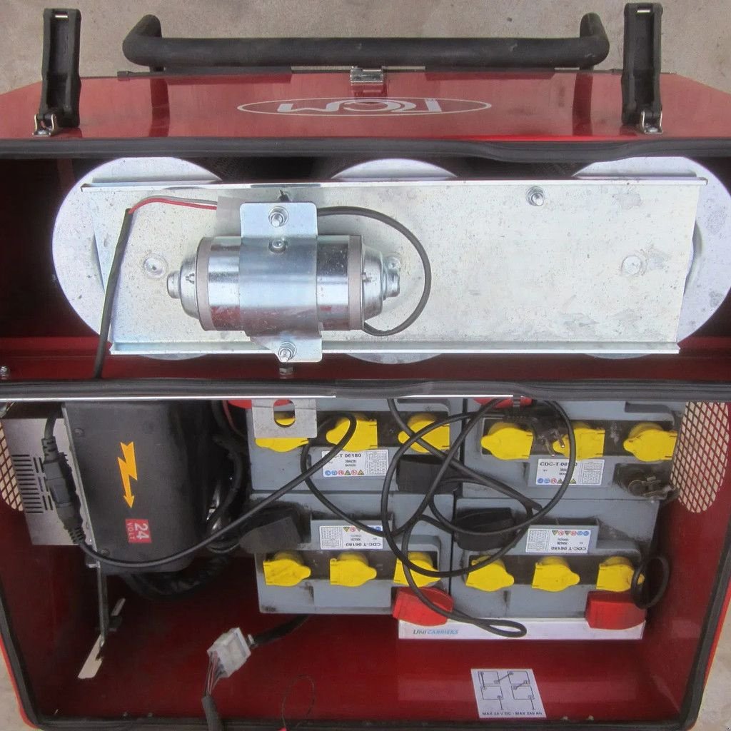 Kehrmaschine des Typs Sonstige RCM Veegmachine zit-veeg RCM Slalom., Gebrauchtmaschine in Tubbergen (Bild 5)