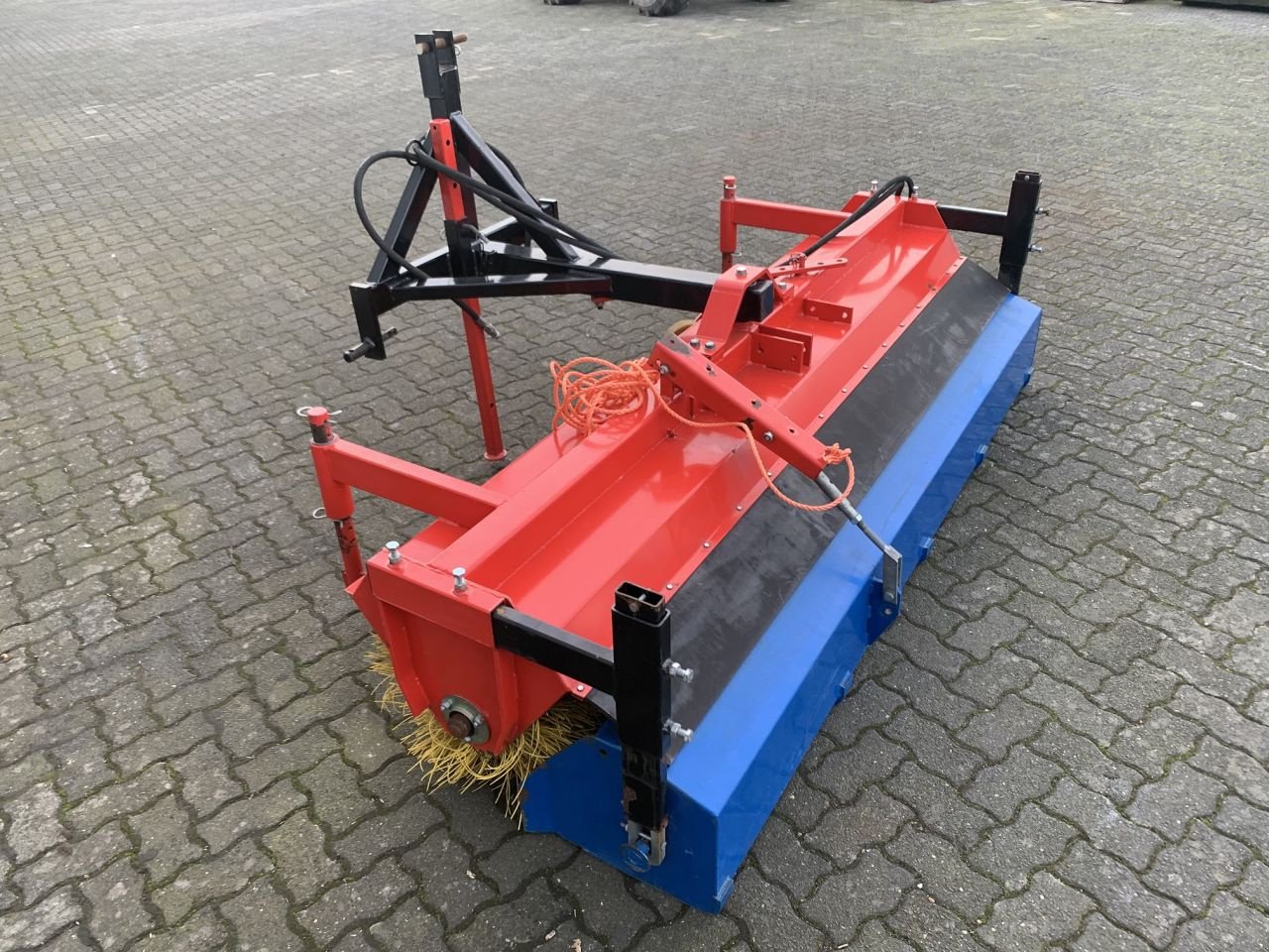 Kehrmaschine des Typs Sonstige Rolbezem 230 cm, Gebrauchtmaschine in Vriezenveen (Bild 3)