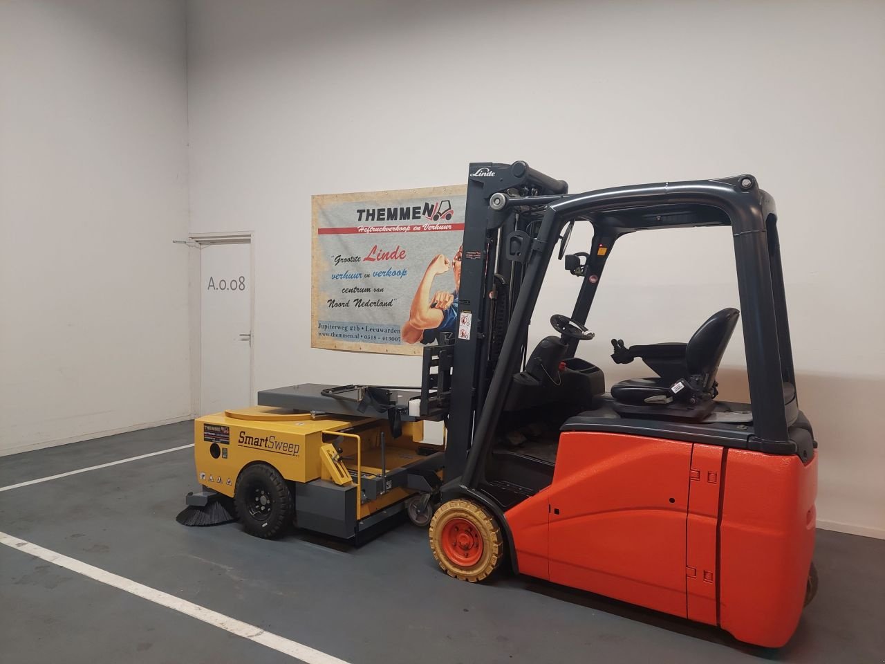 Kehrmaschine des Typs Sonstige SmartSweep heftruck veegmachine, Gebrauchtmaschine in Leeuwarden (Bild 2)
