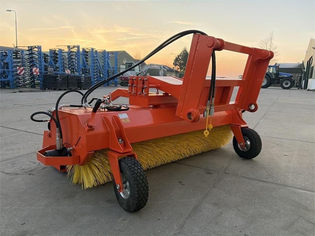 Kehrmaschine от тип Sonstige Sweeper Smart 2.0M veegmachine, Gebrauchtmaschine в Bant (Снимка 7)