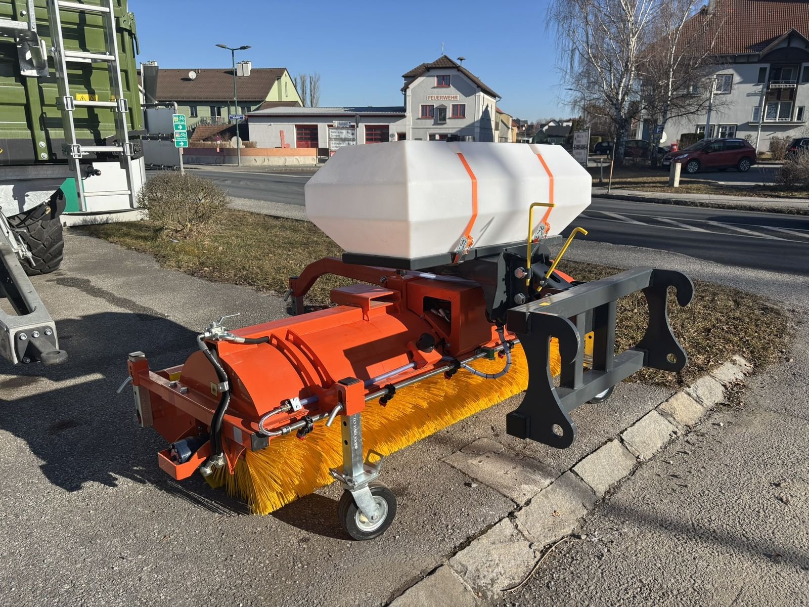 Kehrmaschine of the type Sonstige swepper, Neumaschine in Göpfritz (Picture 1)