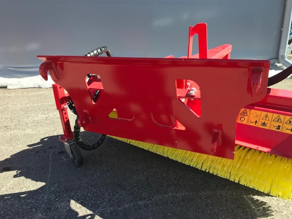 Kehrmaschine des Typs Sonstige Thaler Kehrmaschine TKM 1500 Euroaufnahme, Neumaschine in Tamsweg (Bild 10)