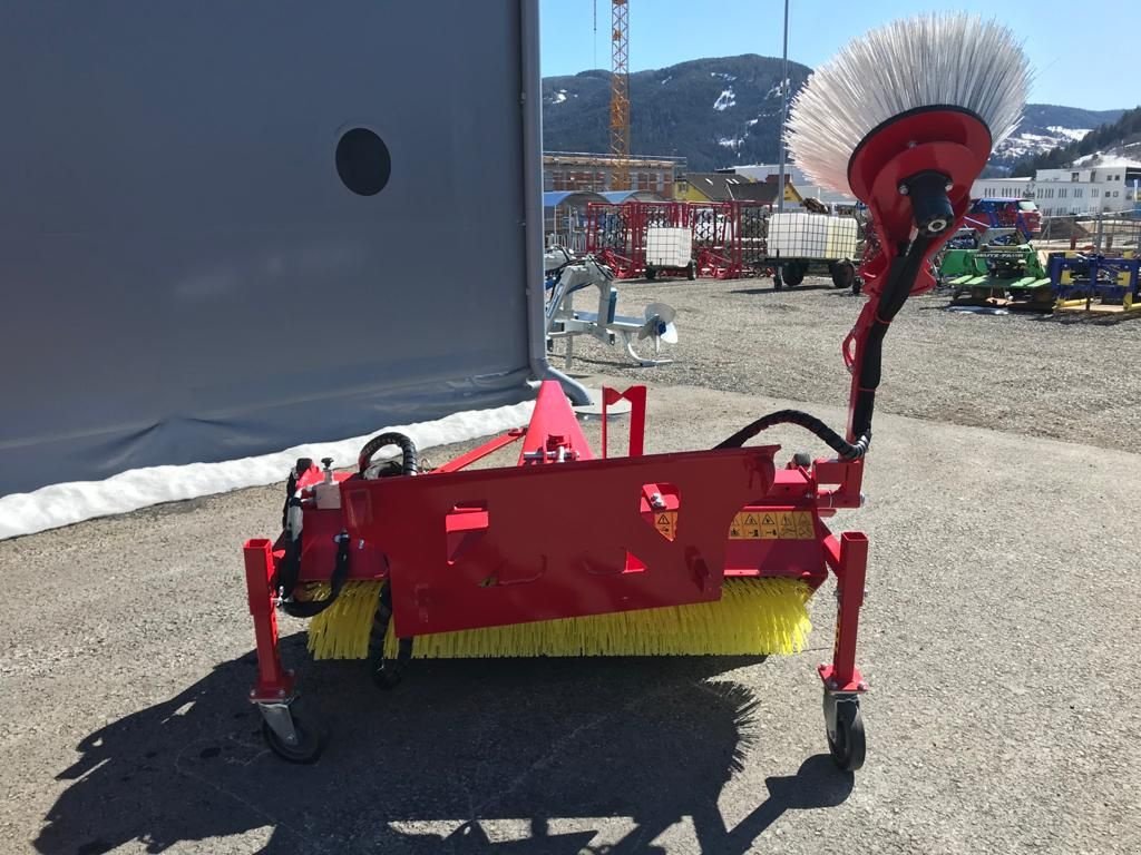 Kehrmaschine des Typs Sonstige Thaler Kehrmaschine TKM 1500 Euroaufnahme, Neumaschine in Tamsweg (Bild 11)