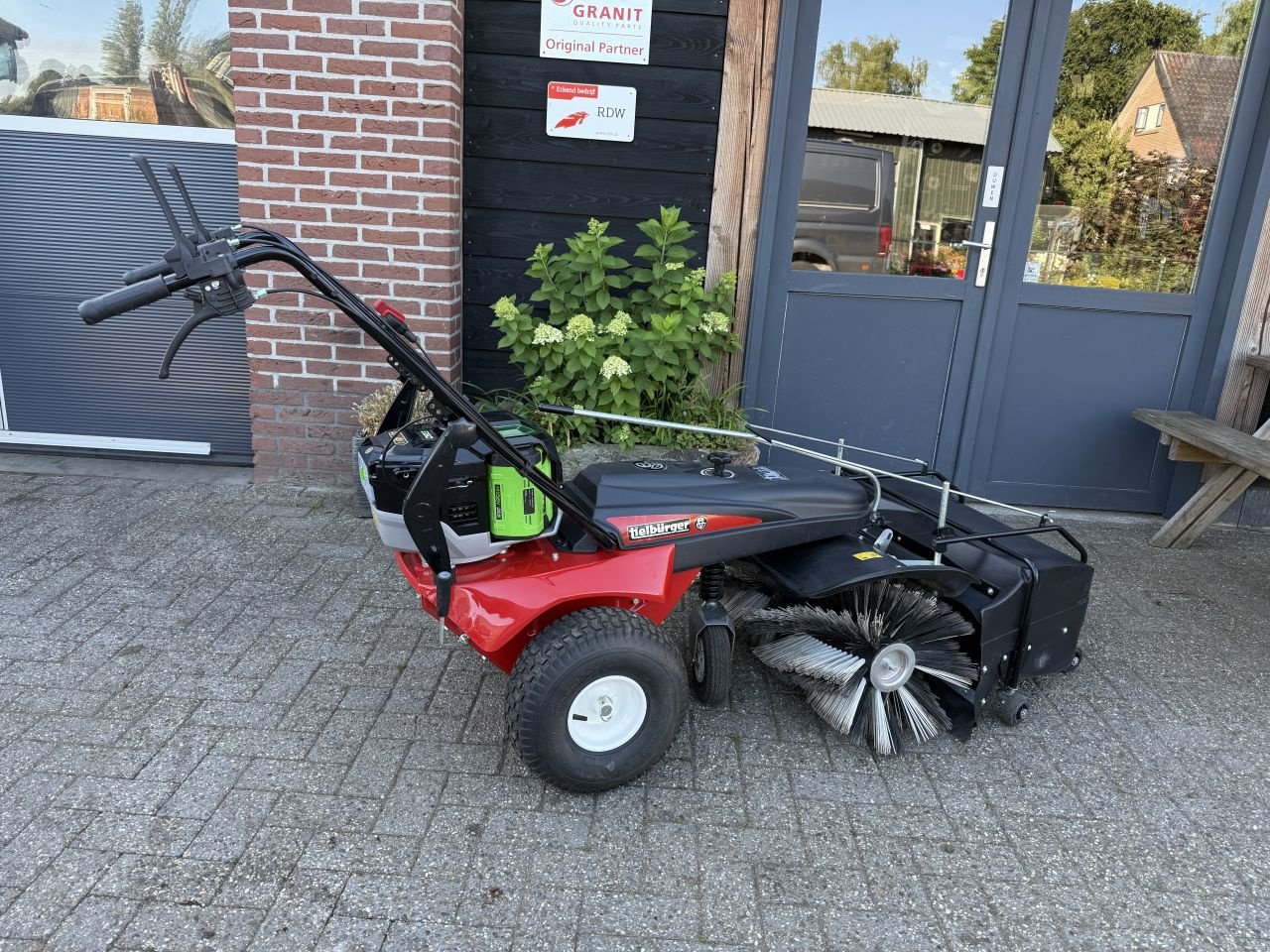 Kehrmaschine of the type Sonstige Tieburger TK 38 prof, Gebrauchtmaschine in Klarenbeek (Picture 3)