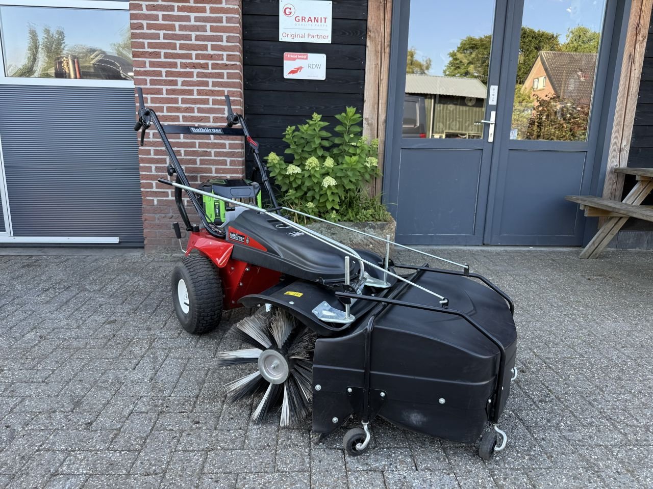 Kehrmaschine of the type Sonstige Tieburger TK 38 prof, Gebrauchtmaschine in Klarenbeek (Picture 4)