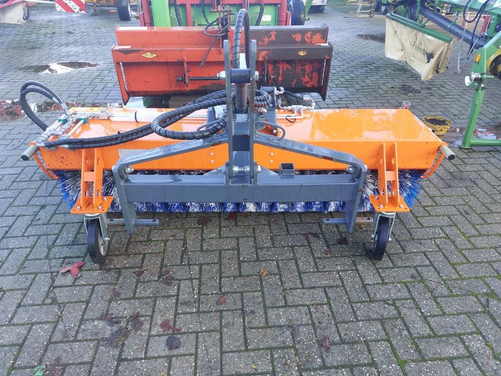 Kehrmaschine типа Sonstige Veegmachine Plus 590, Gebrauchtmaschine в Wierden (Фотография 3)