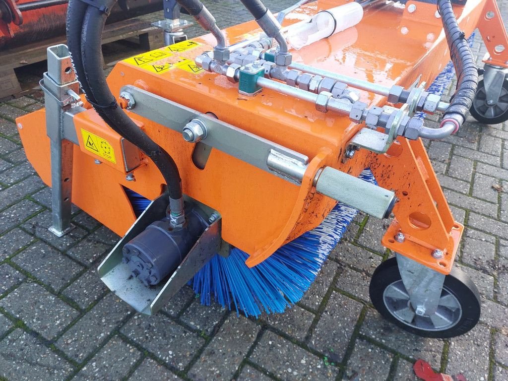 Kehrmaschine типа Sonstige Veegmachine Plus 590, Gebrauchtmaschine в Wierden (Фотография 7)