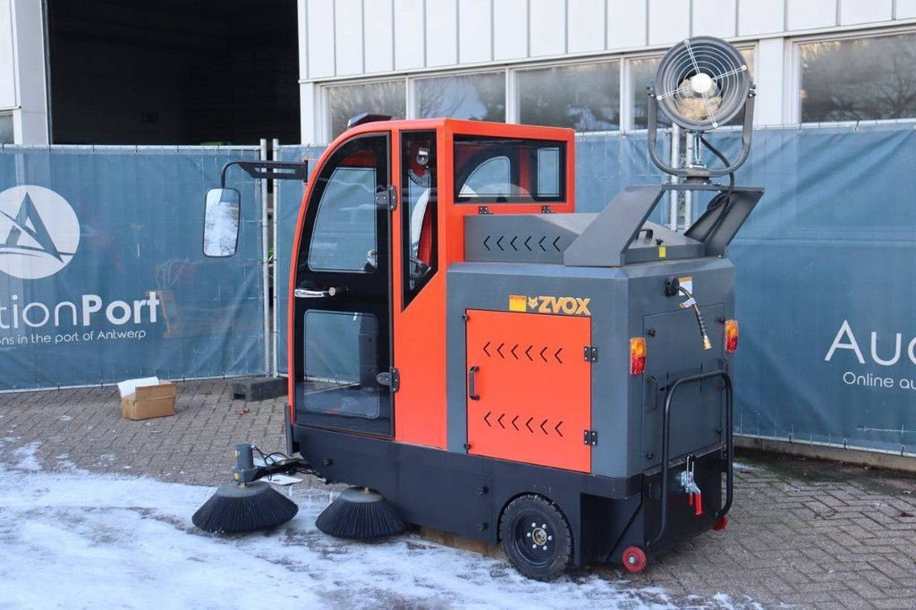 Kehrmaschine del tipo Sonstige ZVOX 2000G, Neumaschine en Antwerpen (Imagen 3)