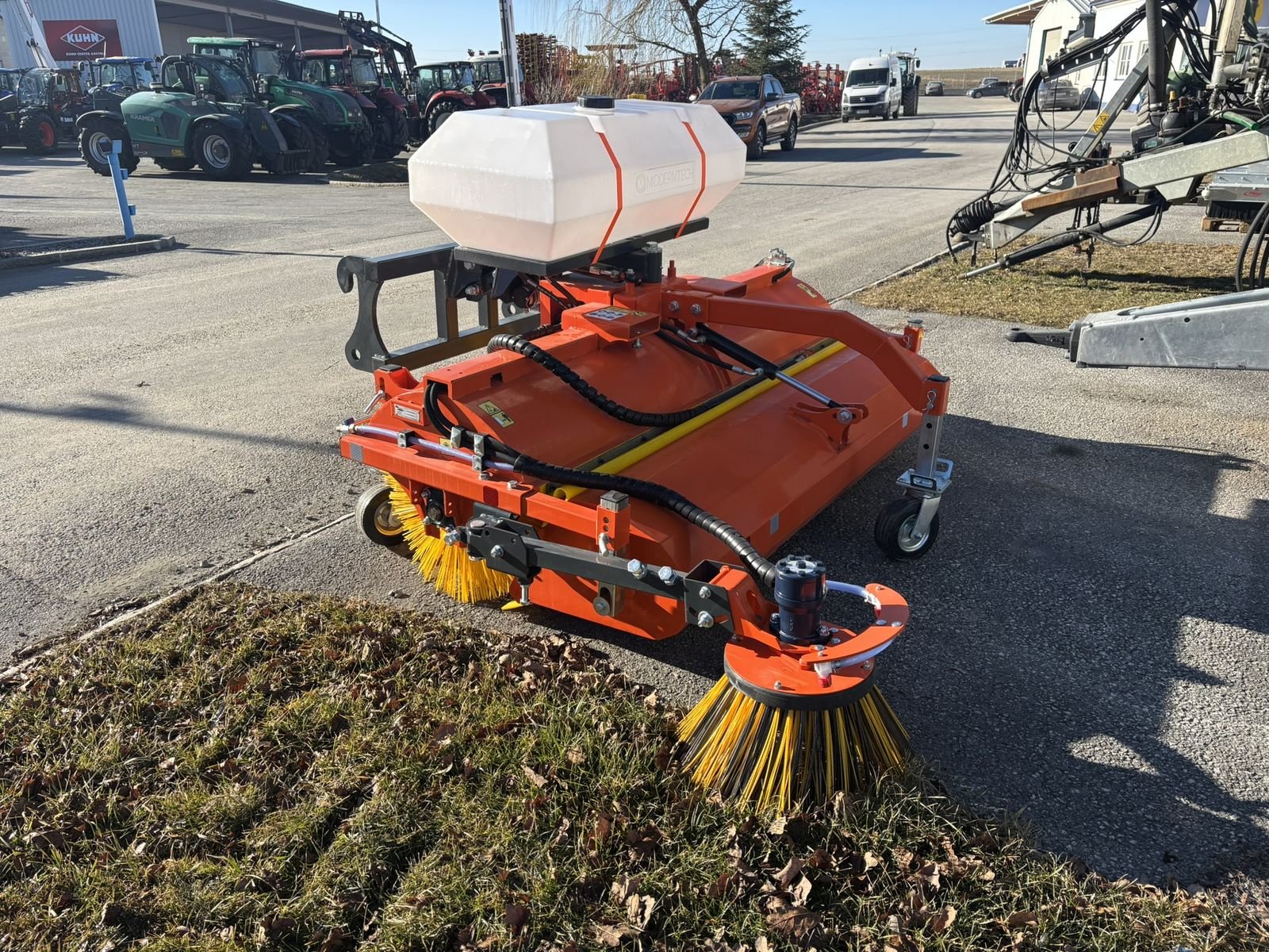 Kehrmaschine del tipo Stekro swepper, Neumaschine en Göpfritz (Imagen 3)