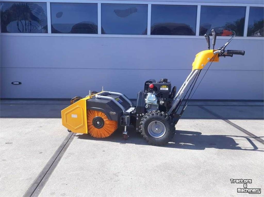 Kehrmaschine typu Stiga SW600G veegmachine, Gebrauchtmaschine v Zevenaar (Obrázek 4)