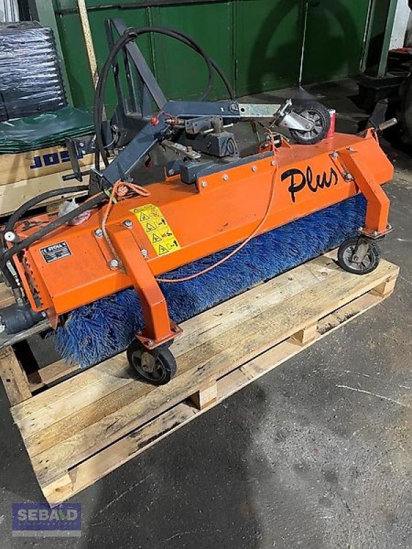 Kehrmaschine des Typs Stoll Tuchel Kehrmaschine P1 165 HD560, Gebrauchtmaschine in Zweibrücken (Bild 1)