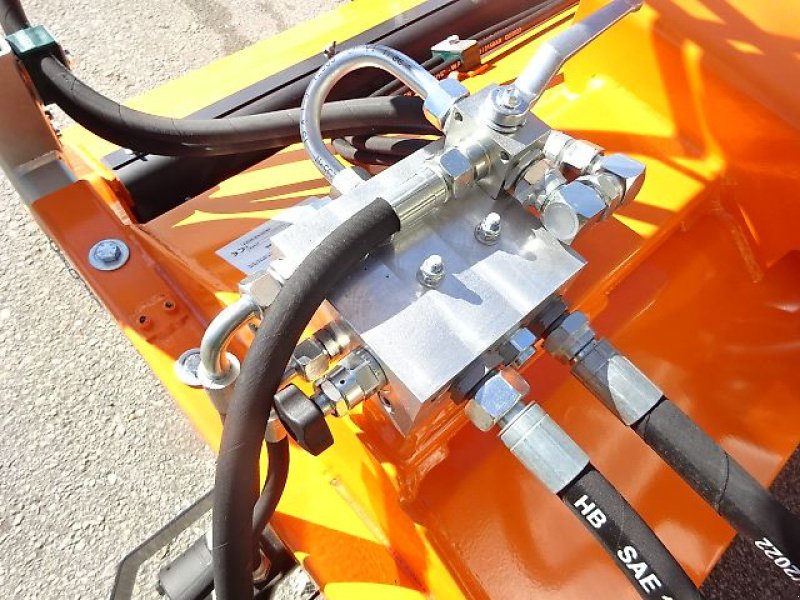 Kehrmaschine des Typs Talex Eco Clean 1800 - Kehrmaschine -1,8 Meter - Anbau an Weidemann - verschiedene Ausstattungen möglich, Neumaschine in Neureichenau (Bild 9)