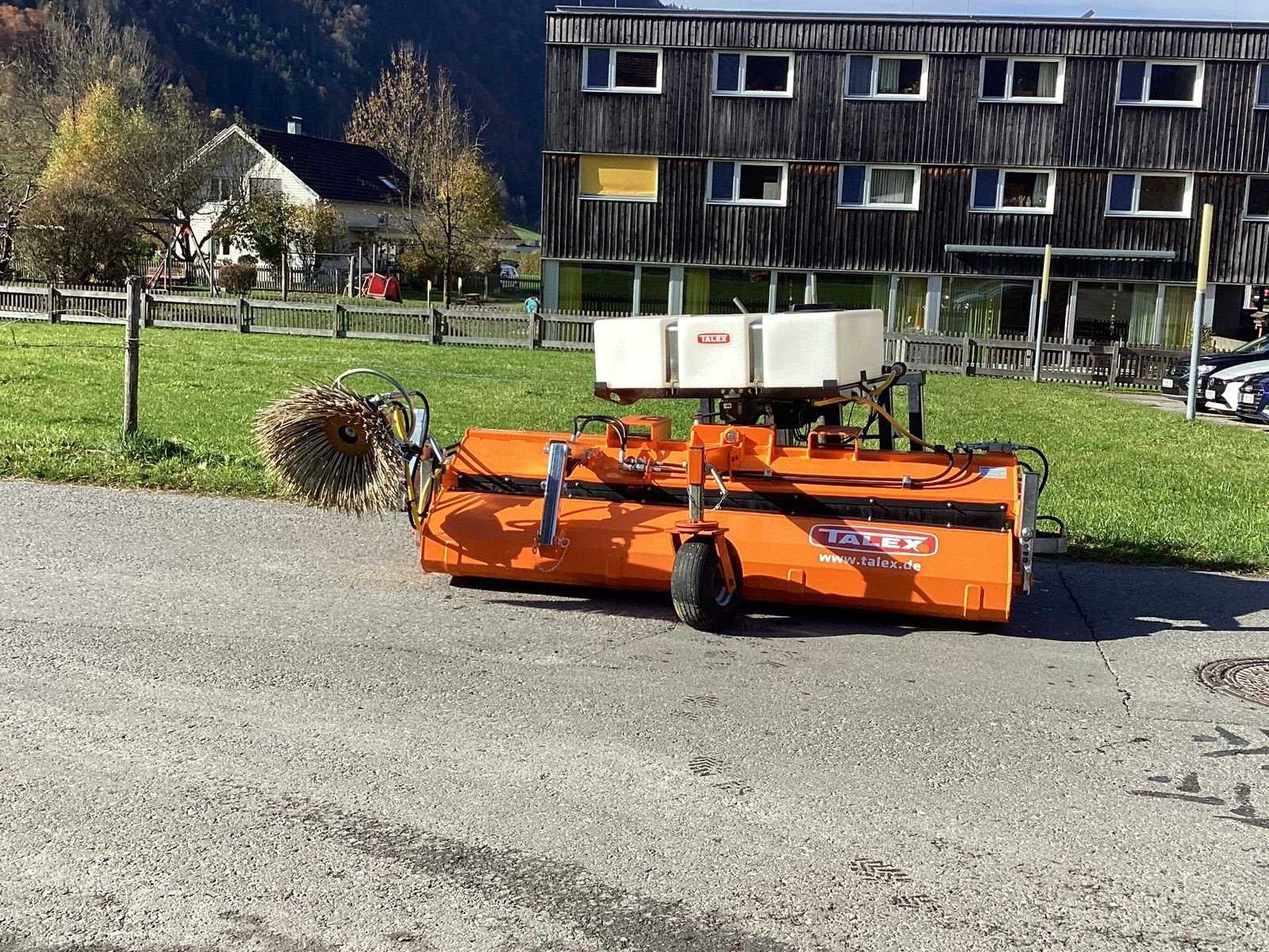 Kehrmaschine des Typs Talex Eco Clean 230 cm, Gebrauchtmaschine in Bezau (Bild 1)