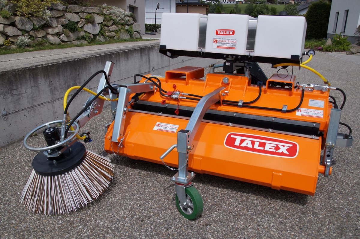 Kehrmaschine des Typs Talex KEHRMASCHINE 1800 Traktor Stapler Teleskoplader, Neumaschine in Aigen-Schlägl (Bild 1)