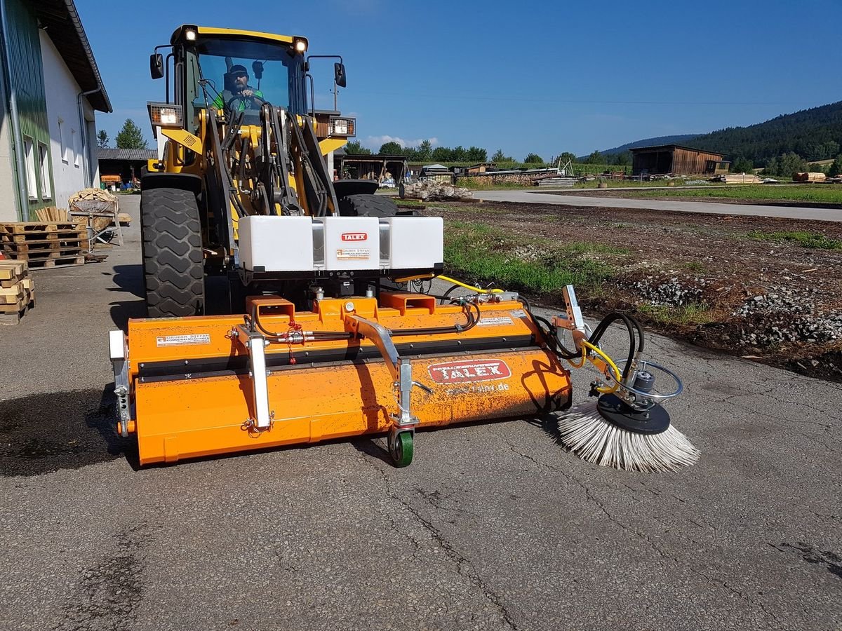 Kehrmaschine des Typs Talex KEHRMASCHINE 1800 Traktor Stapler Teleskoplader, Neumaschine in Aigen-Schlägl (Bild 10)