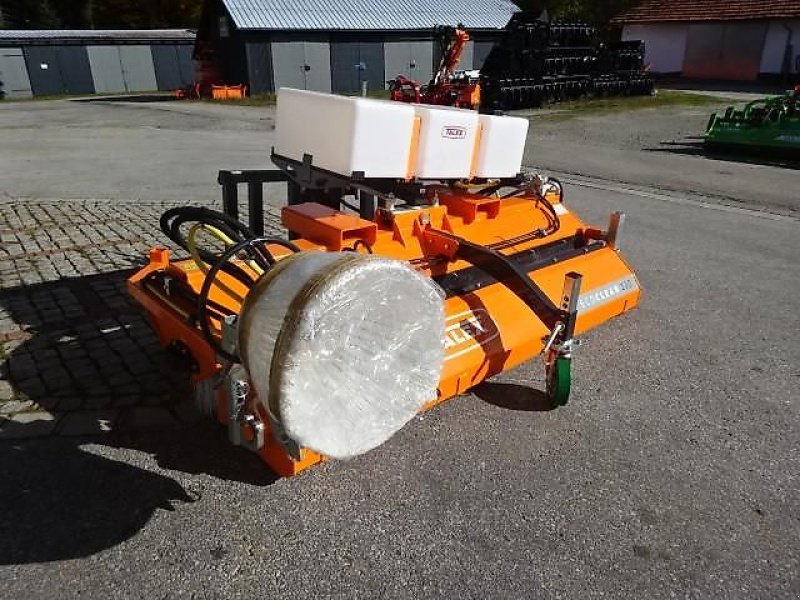 Kehrmaschine des Typs Talex Kehrmaschine- 2,3 Meter- Seitenbesen- Wassertank - Sonderpreis, Neumaschine in Neureichenau (Bild 11)