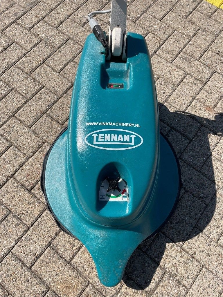 Kehrmaschine des Typs Tennant 2370, Gebrauchtmaschine in WIJCHEN (Bild 9)