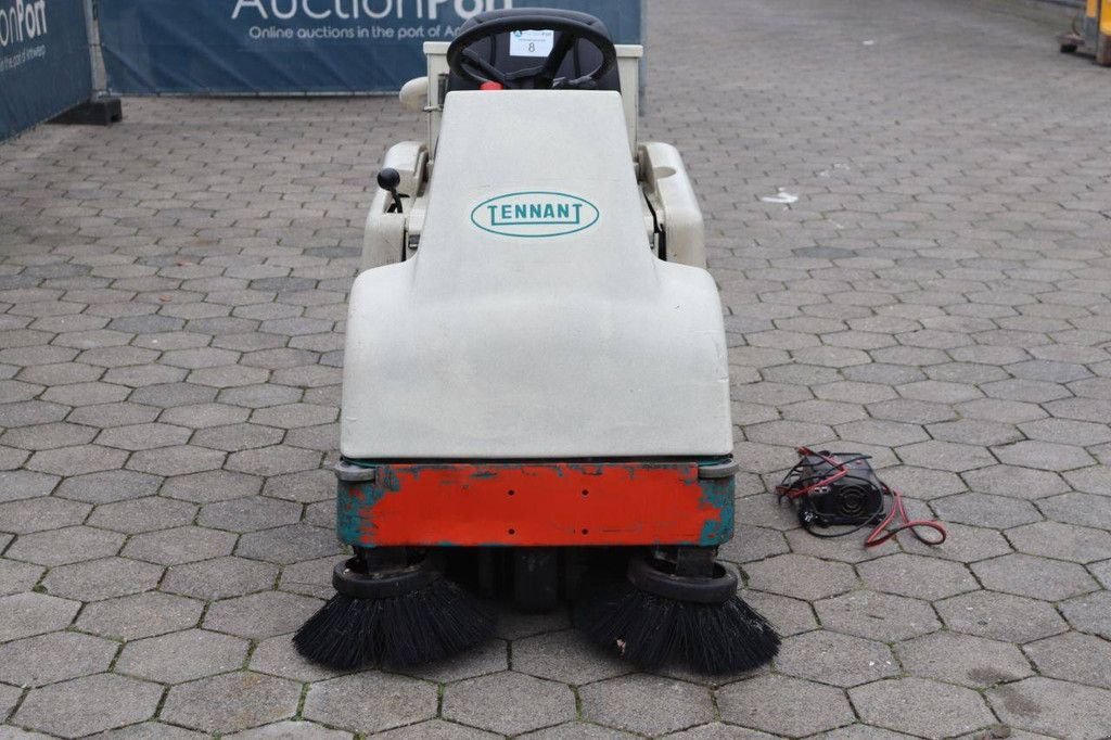 Kehrmaschine типа Tennant 6100, Gebrauchtmaschine в Antwerpen (Фотография 9)