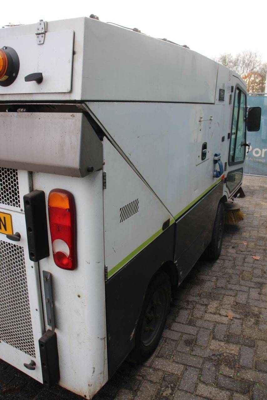 Kehrmaschine typu Tennant A60, Gebrauchtmaschine v Antwerpen (Obrázek 5)