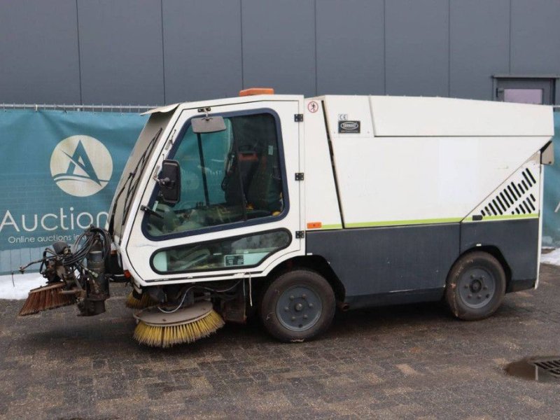 Kehrmaschine typu Tennant A60, Gebrauchtmaschine v Antwerpen