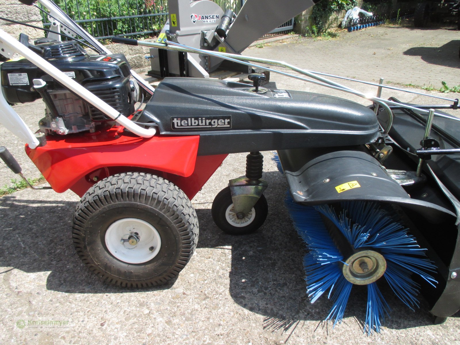 Kehrmaschine typu Tielbürger TK 48 Prof. Honda Motor 100 cm Arbeitsbreite mit Behälter neuwertig, Gebrauchtmaschine v Feuchtwangen (Obrázek 7)