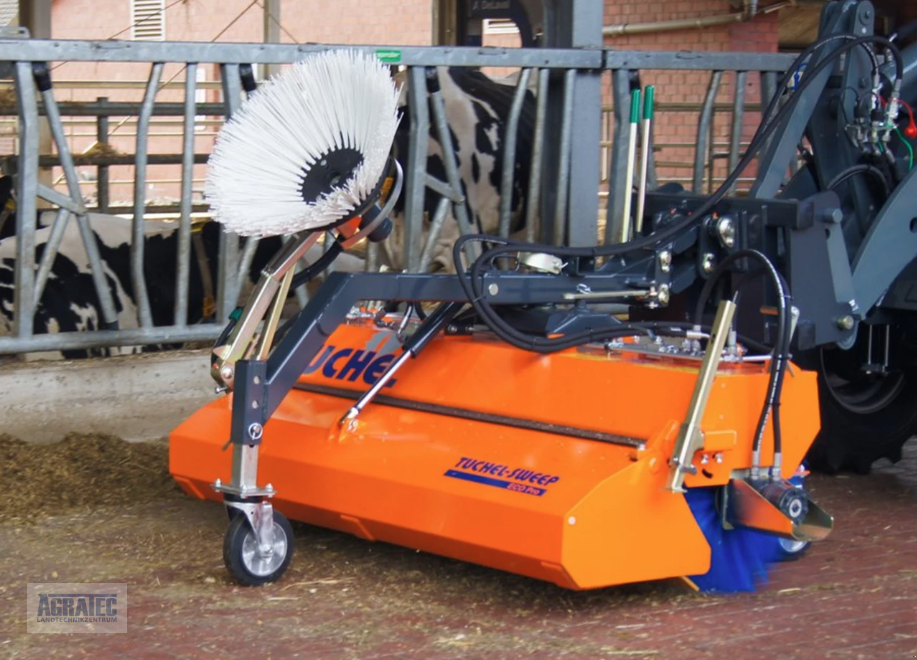 Kehrmaschine des Typs Tuchel Eco Pro 150 Kehrmaschine, Neumaschine in Walpertskirchen (Bild 1)