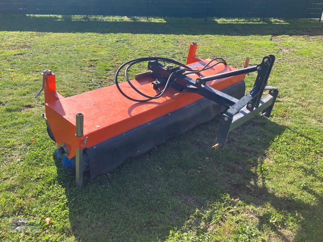Kehrmaschine des Typs Tuchel EKM 230 HD 520, Gebrauchtmaschine in Aurich (Bild 8)