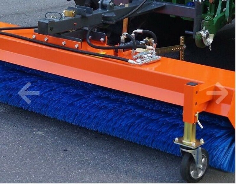 Kehrmaschine des Typs Tuchel Kehrmaschine Kehrbesen, Gebrauchtmaschine in Schmallenberg (Bild 2)