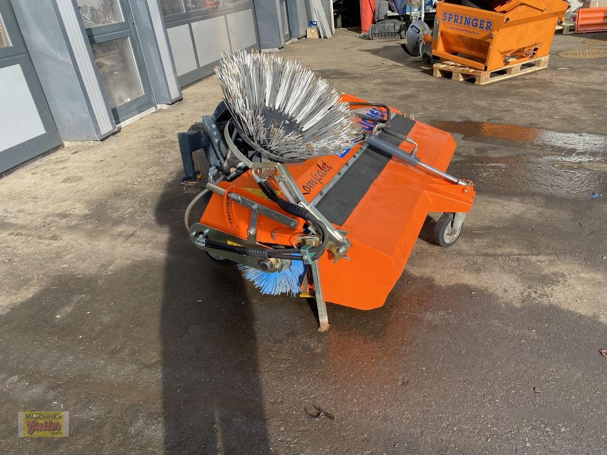 Kehrmaschine des Typs Tuchel Kompakt 150/520HD, Gebrauchtmaschine in Kötschach (Bild 3)