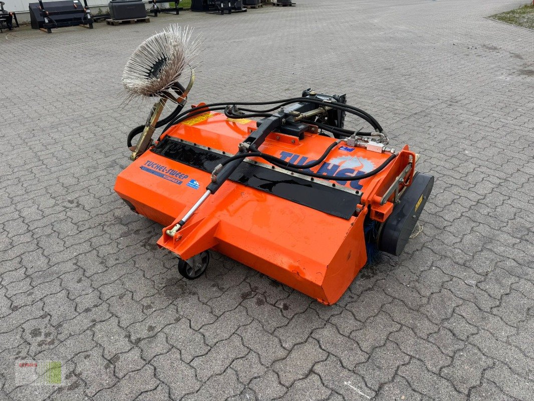 Kehrmaschine des Typs Tuchel Kompakt 520, Gebrauchtmaschine in Risum-Lindholm (Bild 1)