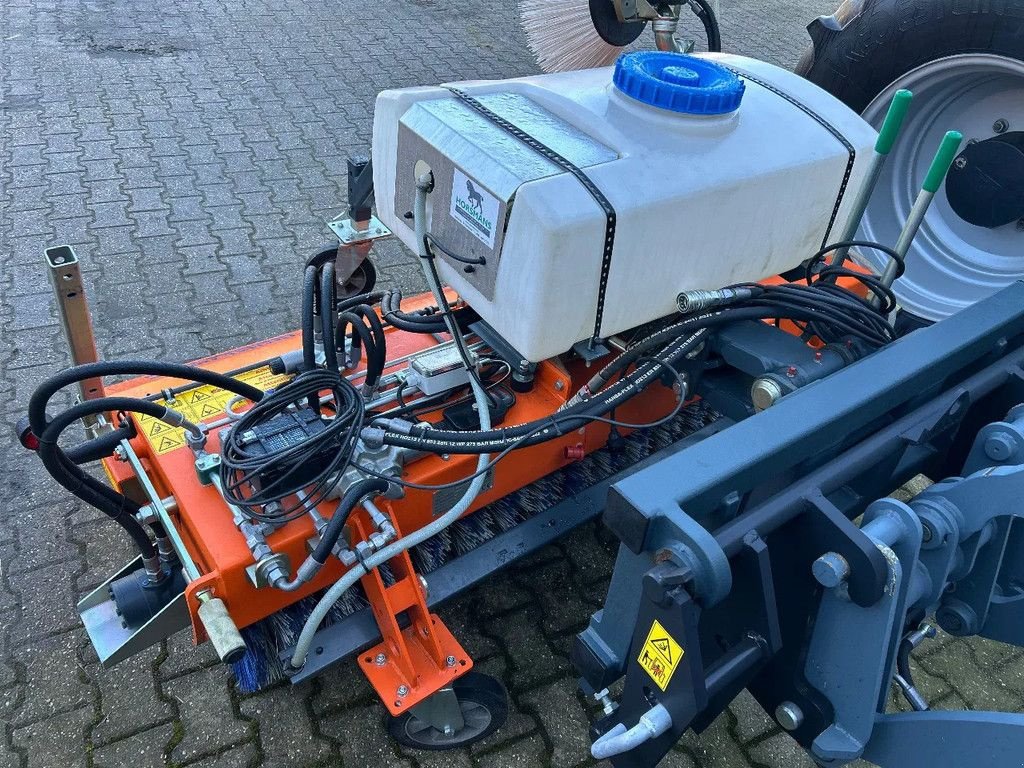 Kehrmaschine van het type Tuchel Plus 590 veegmachine, Gebrauchtmaschine in Klimmen (Foto 3)