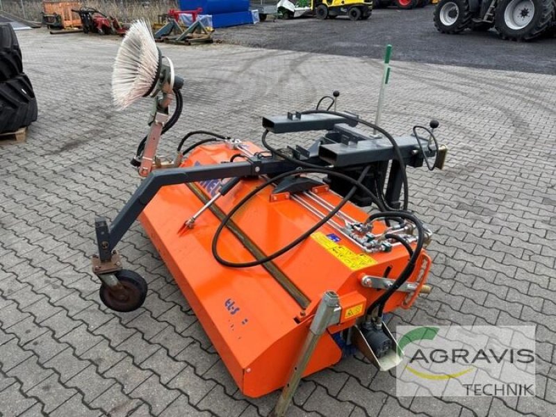 Kehrmaschine от тип Tuchel PLUS 590, Gebrauchtmaschine в Meppen (Снимка 4)