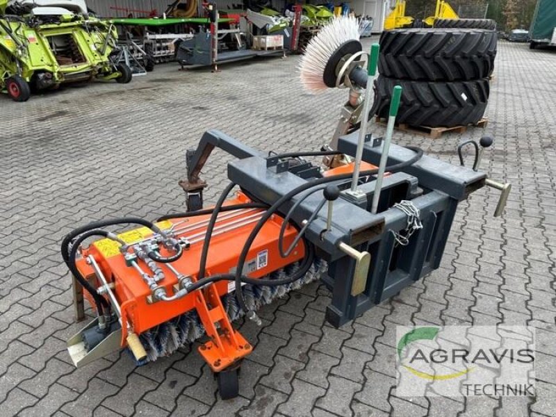 Kehrmaschine от тип Tuchel PLUS 590, Gebrauchtmaschine в Meppen (Снимка 2)