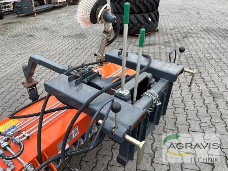 Kehrmaschine от тип Tuchel PLUS 590, Gebrauchtmaschine в Meppen (Снимка 6)