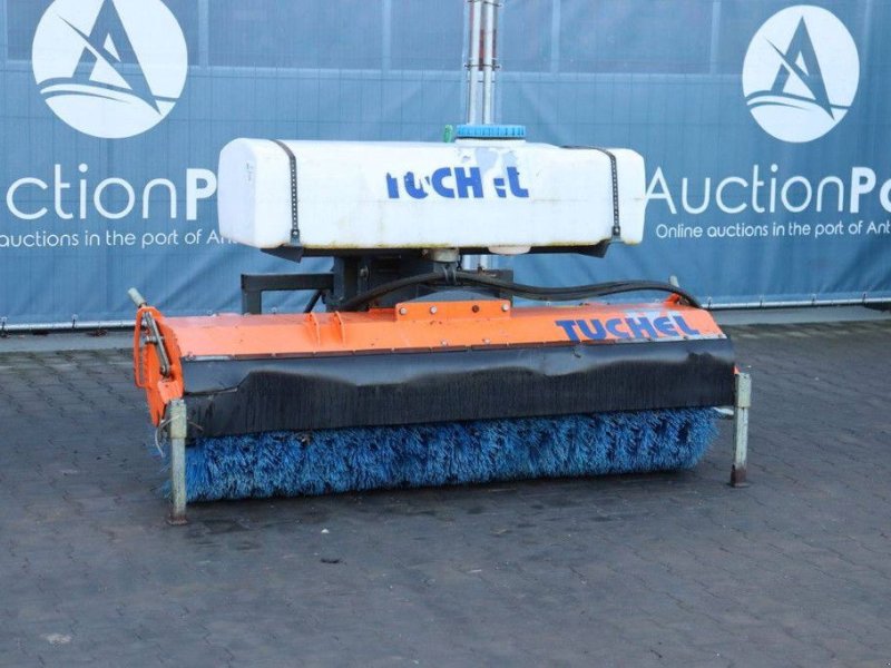 Kehrmaschine от тип Tuchel Plus P1 180 HS 560, Gebrauchtmaschine в Antwerpen (Снимка 1)