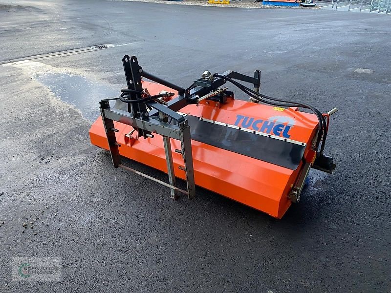 Kehrmaschine van het type Tuchel Tuchel Plus 560 - 200 Kehrmaschine 2,0m Front / Heck gebraucht, Gebrauchtmaschine in Rittersdorf (Foto 4)
