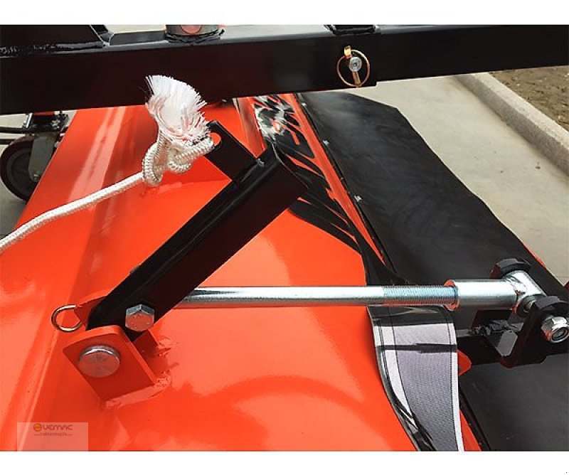 Kehrmaschine des Typs Vemac GEO Kehrmaschine 120 160 200cm Kehrbürste Traktor Radlader Stapler NEU, Neumaschine in Sülzetal OT Osterweddingen (Bild 3)