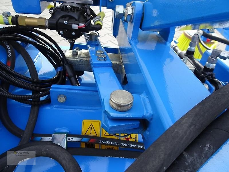 Kehrmaschine des Typs Vemac Kehrmaschine 150 180 230 250 280 Kehrbürste Kehrbesen Traktor NEU, Neumaschine in Sülzetal OT Osterweddingen (Bild 12)