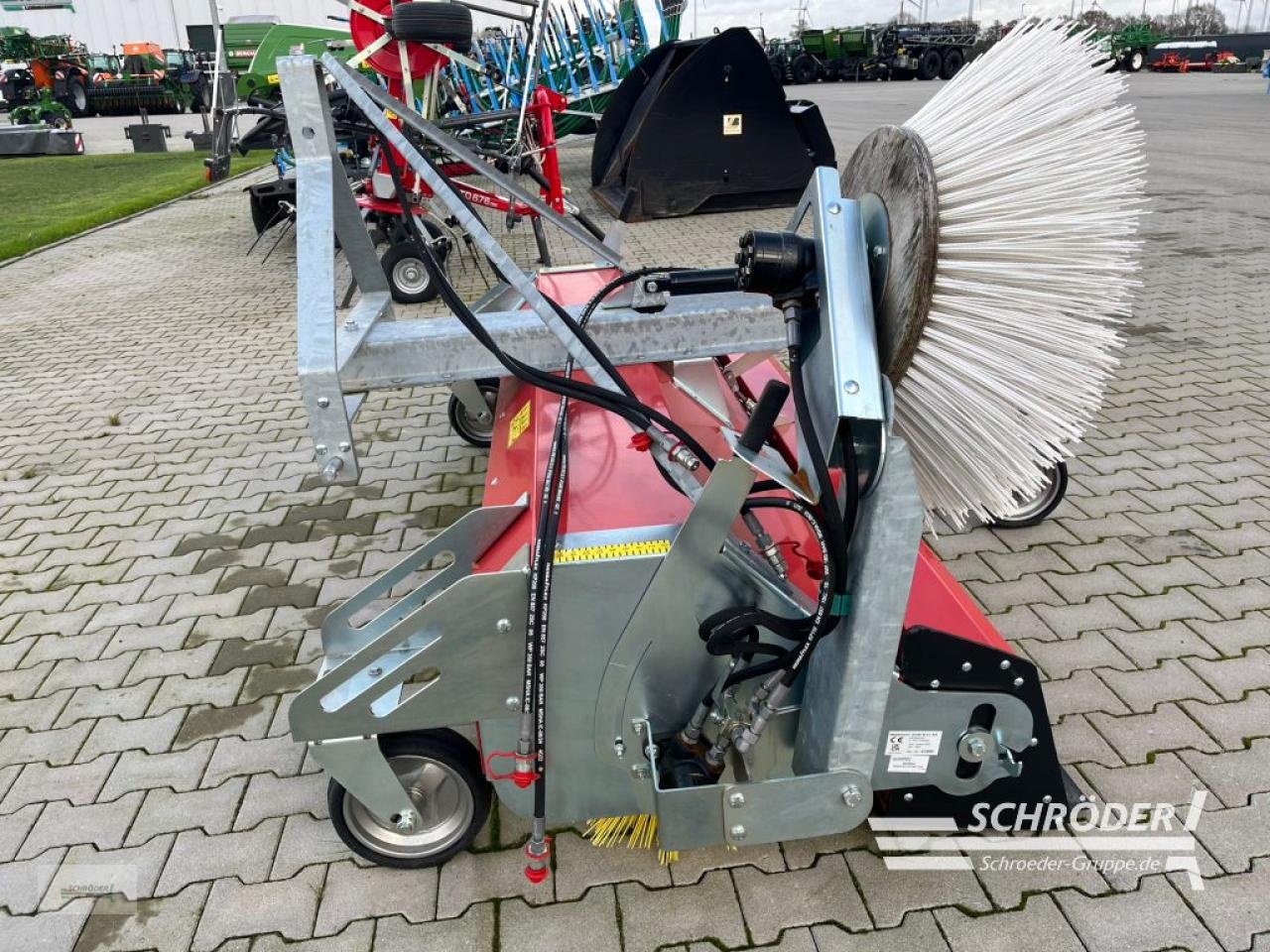 Kehrmaschine des Typs Westermann OPTIMAL 2300, Gebrauchtmaschine in Scharrel (Bild 5)