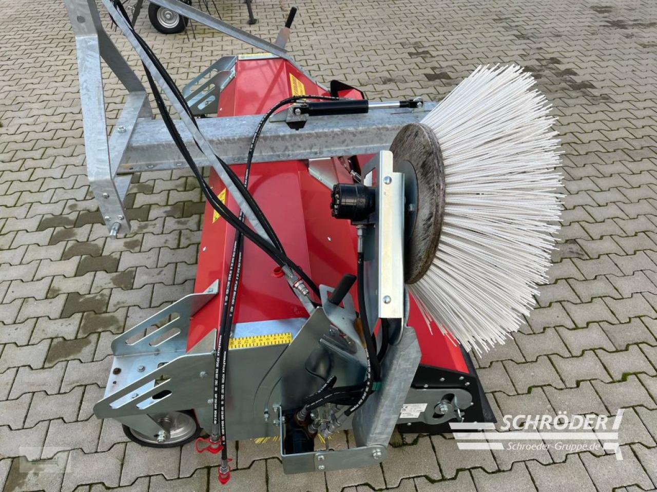 Kehrmaschine des Typs Westermann OPTIMAL 2300, Gebrauchtmaschine in Scharrel (Bild 8)