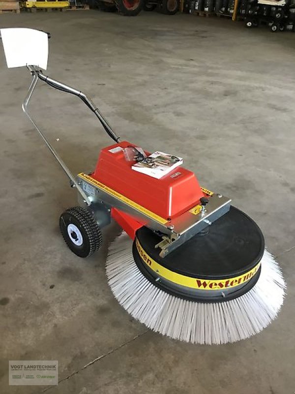 Kehrmaschine des Typs Westermann Radialbesen, Neumaschine in Bodenkirchen (Bild 1)