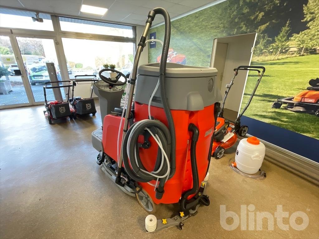 Kehrsaugmaschine типа Hako Scrubmaster B120 R, Gebrauchtmaschine в Düsseldorf (Фотография 4)